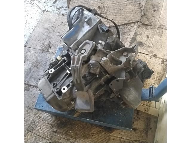 bontott CITROËN C8 Váltó (Mechanikus)