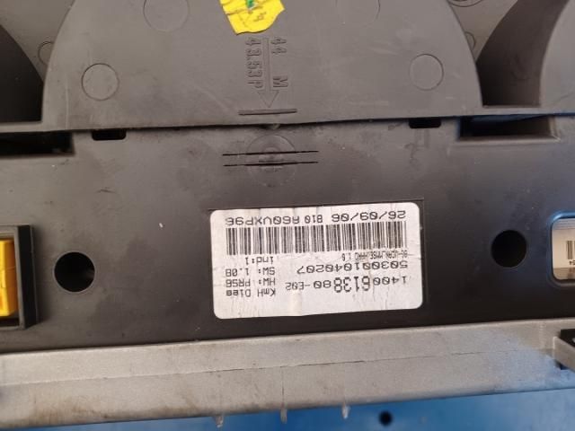 bontott CITROËN C8 Kilométeróra