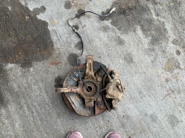 bontott CITROËN C8 Bal első Csonkállvány Kerékaggyal