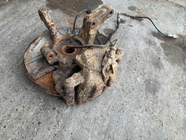 bontott CITROËN C8 Bal első Csonkállvány Kerékaggyal