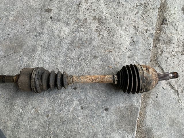 bontott CITROËN C8 Bal Féltengely