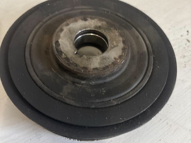 bontott CITROËN C8 Főtengely Szíjtárcsa