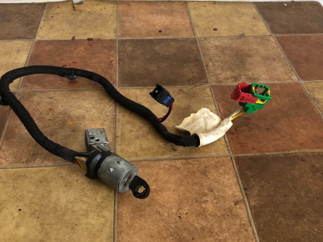 bontott CITROËN C8 Gyújtáskapcsoló Házzal