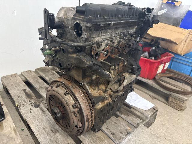 bontott CITROËN C8 Motor (Fűzött blokk hengerfejjel)