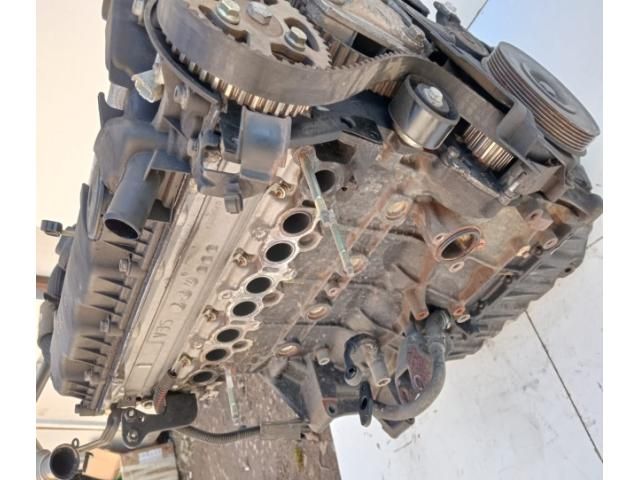 bontott CITROËN C8 Motor (Fűzött blokk hengerfejjel)