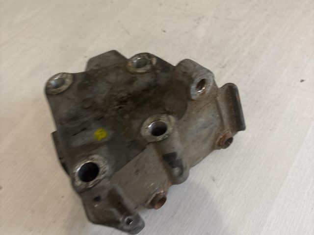 bontott CITROËN C8 Motor Tartó Bak (Fém)