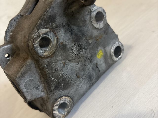 bontott CITROËN C8 Motor Tartó Bak (Fém)