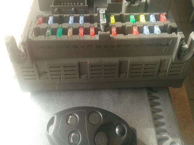 bontott CITROËN C8 Motorvezérlő