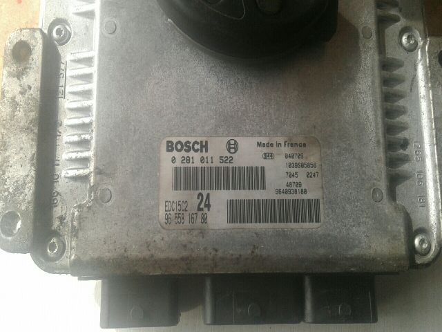 bontott CITROËN C8 Motorvezérlő