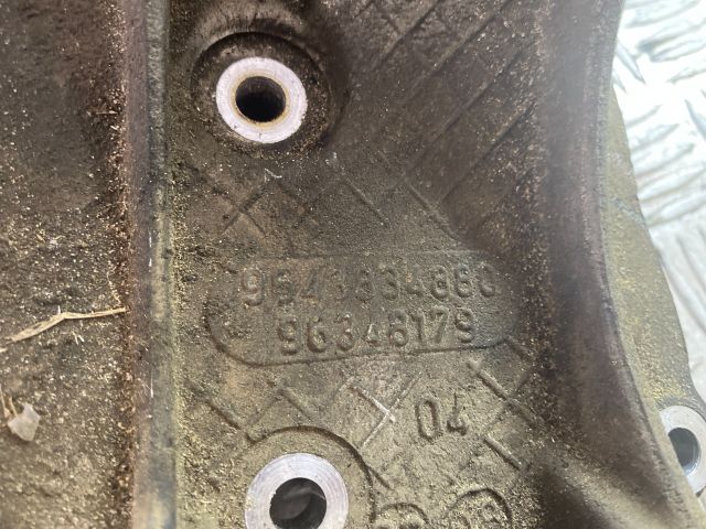 bontott CITROËN C8 Vezérlés Lánc / Szíj Feszítő Görgő