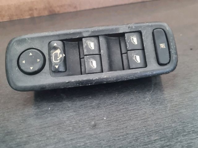 bontott CITROËN C8 Ablakemelő Kapcsoló Négyes / Kettes