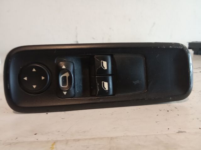 bontott CITROËN C8 Bal első Ablakemelő Kapcsoló