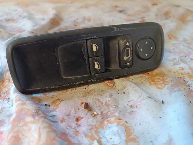 bontott CITROËN C8 Bal első Ablakemelő Kapcsoló