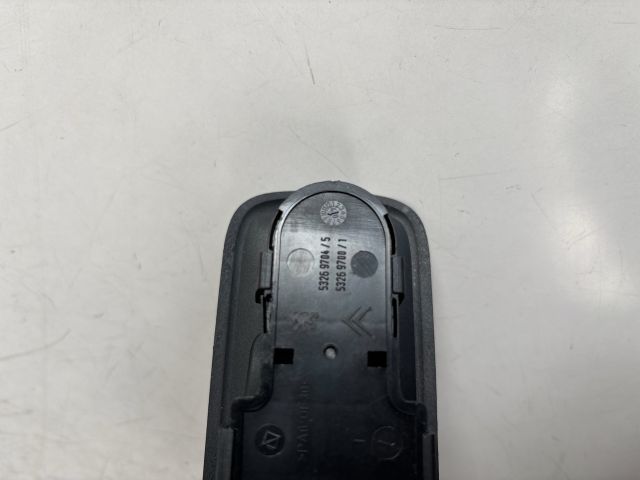 bontott CITROËN C8 Bal első Ablakemelő Kapcsoló