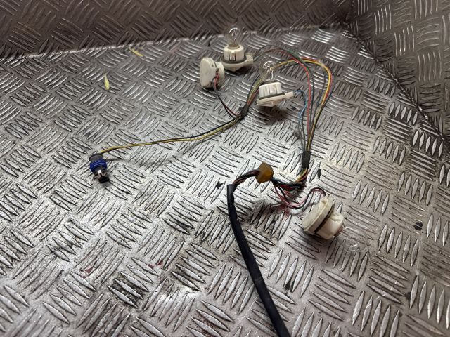 bontott CITROËN C8 Bal Hátsó Lámpa Foglalat