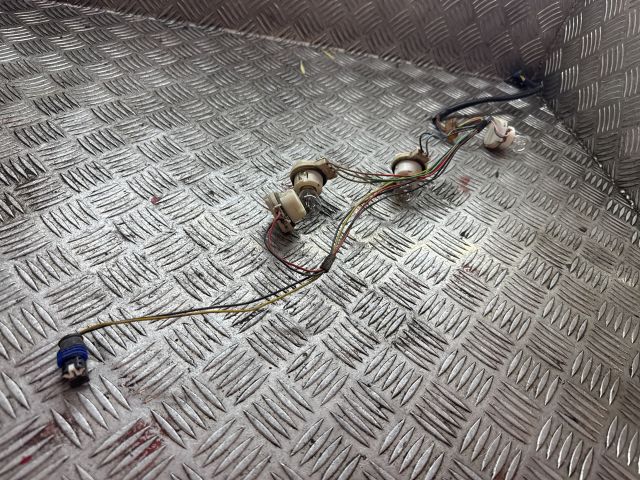 bontott CITROËN C8 Bal Hátsó Lámpa Foglalat