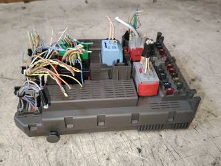 bontott CITROËN C8 Biztosítéktábla Utastér