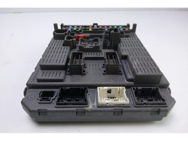 bontott CITROËN C8 Biztosítéktábla Utastér