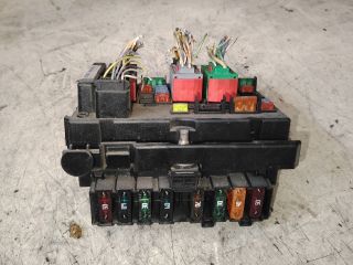 bontott CITROËN C8 Biztosítéktábla Utastér