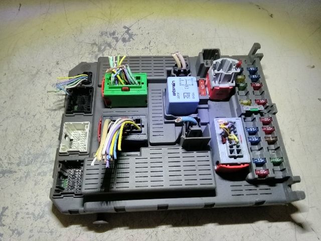 bontott CITROËN C8 Biztosítéktábla Utastér