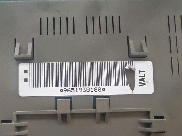 bontott CITROËN C8 Biztosítéktábla Utastér