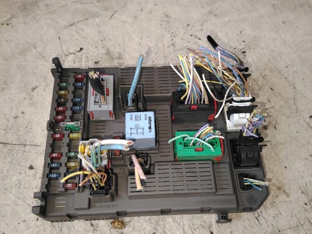 bontott CITROËN C8 Biztosítéktábla Utastér