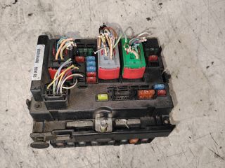 bontott CITROËN C8 Biztosítéktábla Utastér