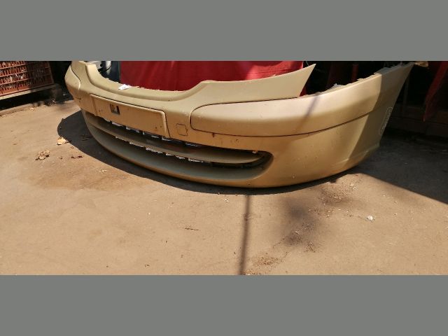 bontott CITROËN C8 Első Lökhárító (Üresen)