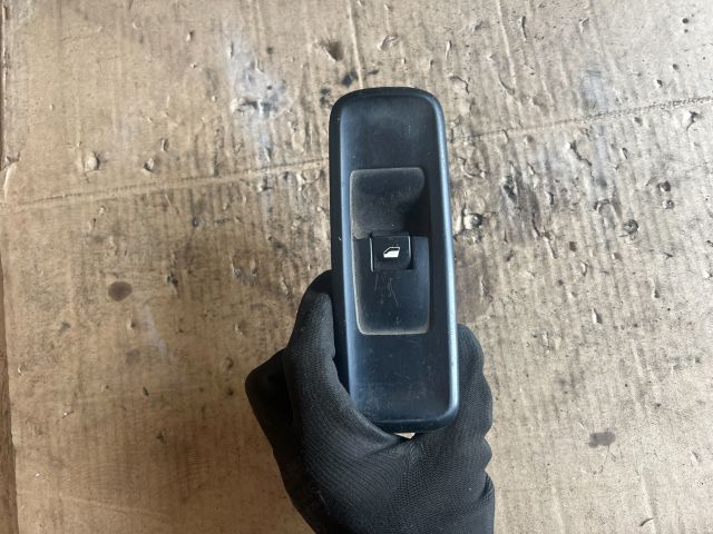 bontott CITROËN C8 Jobb első Ablakemelő Kapcsoló