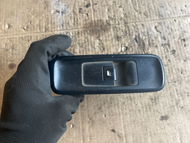 bontott CITROËN C8 Jobb első Ablakemelő Kapcsoló