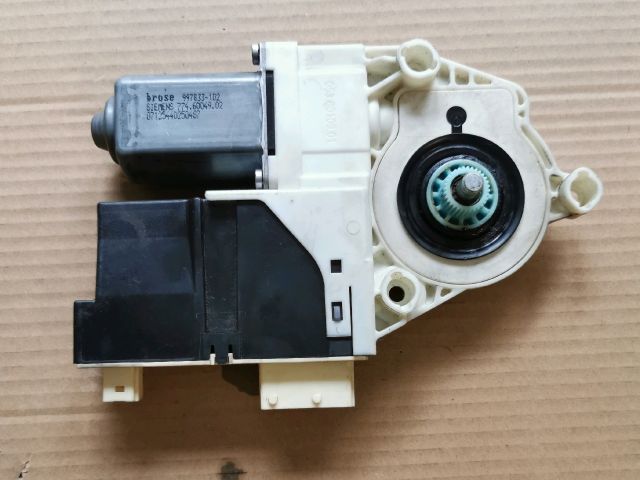 bontott CITROËN C8 Jobb első Ablakemelő Motor