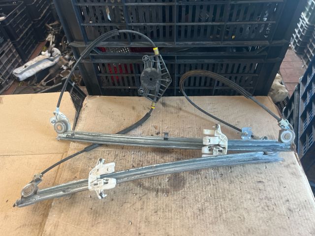 bontott CITROËN C8 Jobb első Ablakemelő Szerkezet (Elektromos)