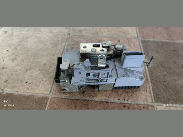 bontott CITROËN C8 Jobb első Ajtózár