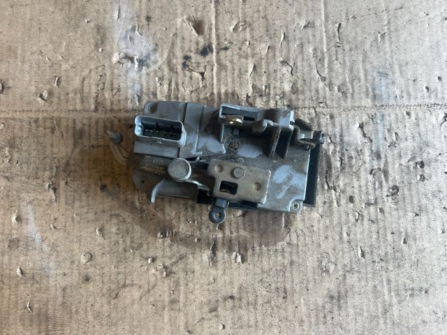 bontott CITROËN C8 Jobb első Ajtózár