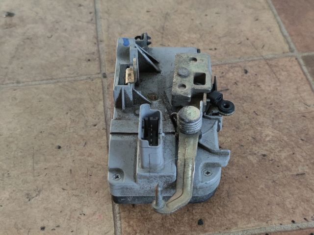 bontott CITROËN C8 Jobb első Ajtózár