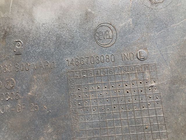 bontott CITROËN C8 Jobb első Sárvédő