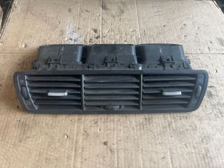 bontott CITROËN C8 Középső Szellőző