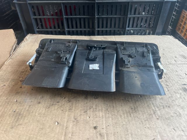 bontott CITROËN C8 Középső Szellőző