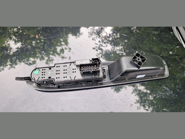 bontott CITROËN DS3 Bal első Ablakemelő Kapcsoló