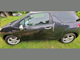 bontott CITROËN DS3 Bal első Ajtó (Üres lemez)