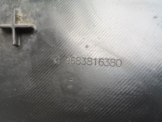 bontott CITROËN DS3 Bal első Dobbetét (Kerékjárati, Műanyag)