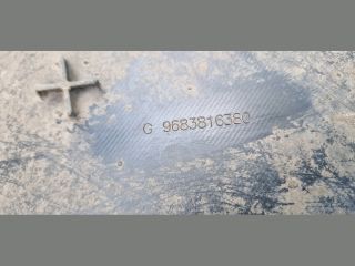 bontott CITROËN DS3 Bal első Első Dobbetét (Kerékjárati, Műanyag)