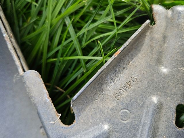 bontott CITROËN DS3 Bal első Sárvédő