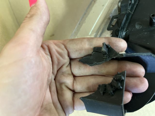 bontott CITROËN DS3 Bal Fényszóró