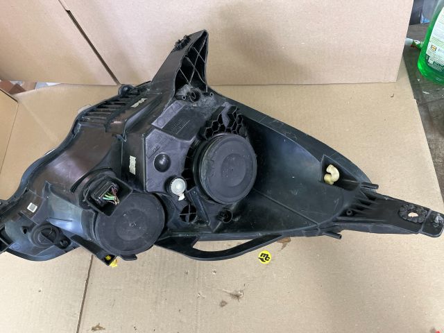 bontott CITROËN DS3 Bal Fényszóró