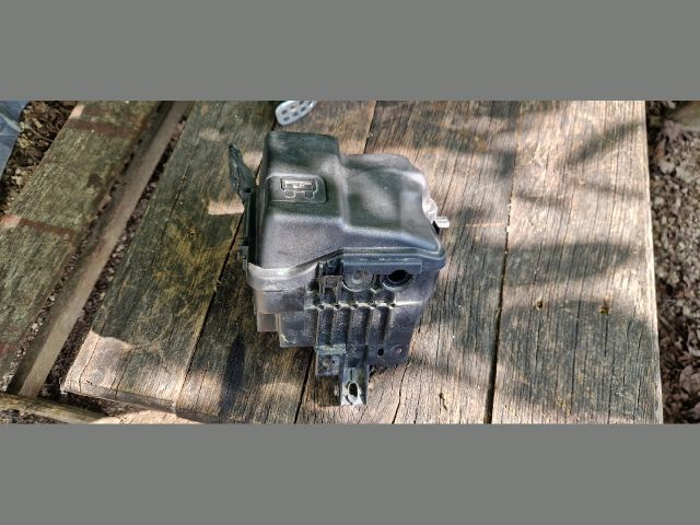 bontott CITROËN DS3 Biztosítéktábla Doboz