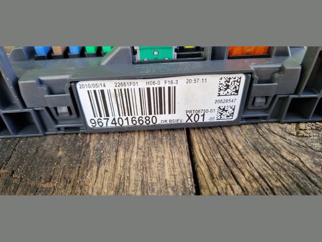 bontott CITROËN DS3 Biztosítéktábla Utastér