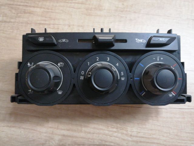 bontott CITROËN DS3 Fűtéskapcsoló (manuális klímás)