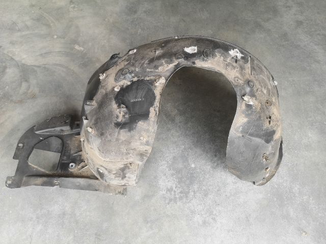 bontott CITROËN DS3 Jobb első Dobbetét (Kerékjárati, Műanyag)