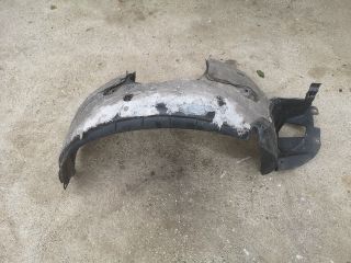 bontott CITROËN DS3 Jobb első Dobbetét (Kerékjárati, Műanyag)